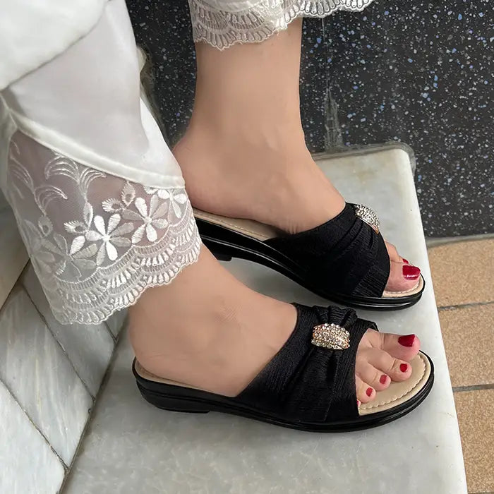 Causal Slipper For Girls - Chappal